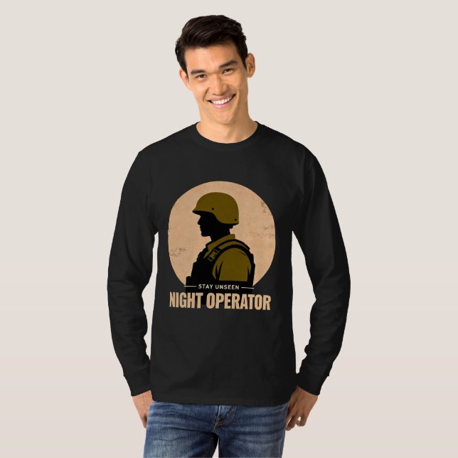 Night Operator Vintage Tactical Soldier T-Shirt (Vorne ganz)