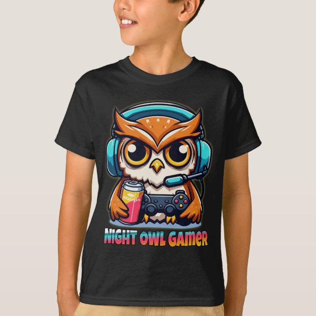 Night Owl Gamer Mascot Fun Gaming Illustration T-Shirt (Vorderseite)