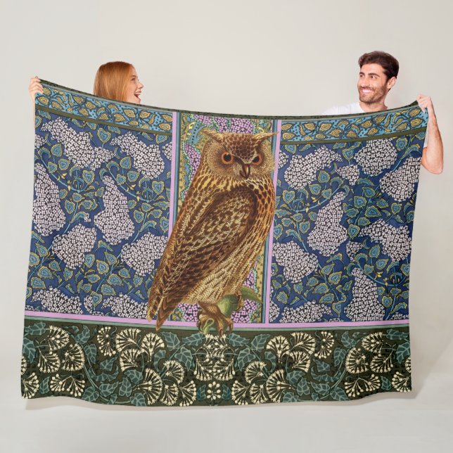 NIGHT OWL, LILLACS UND BLÄTTER Art Nouveau Floral Fleecedecke (Beispiel)