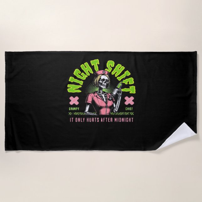 Night Shift Nurse - Geschenkideen der Nurse Week Strandtuch (Vorderseite)