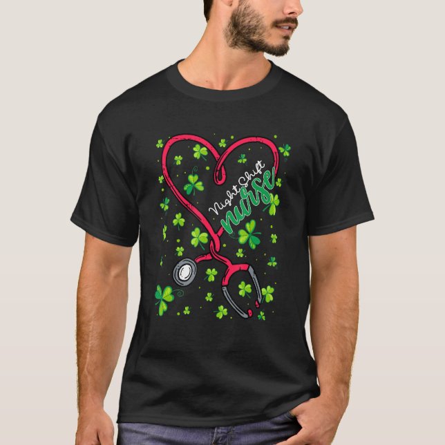 Night Shift Nurse St Patricks Day Liebe Stethoscop T-Shirt (Vorderseite)