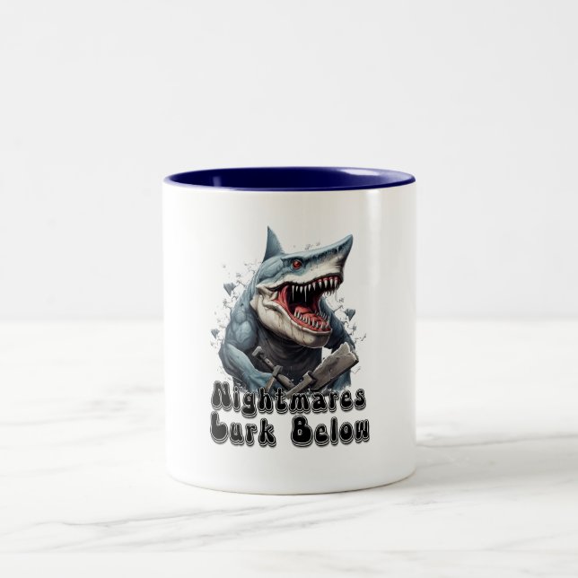 Nightmares Lurk Untere Geschenkidee Zweifarbige Tasse (Mittel)