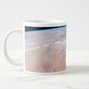 Nile River Winding Northward neben dem Roten Meer Jumbo-Tasse