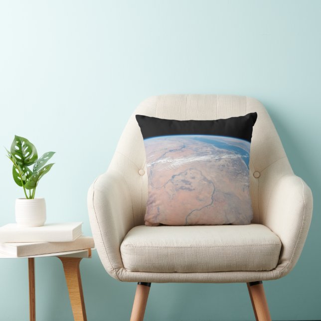 Nile River Winding Northward neben dem Roten Meer Kissen (Stuhl )