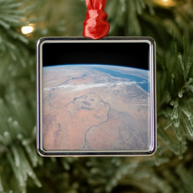 Nile River Winding Northward neben dem Roten Meer Ornament Aus Metall (Baum)