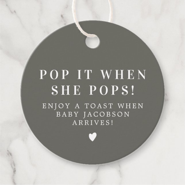 NINA Modern Boho Sage Green Pop It Baby Dusche Geschenkanhänger (Vorderseite)