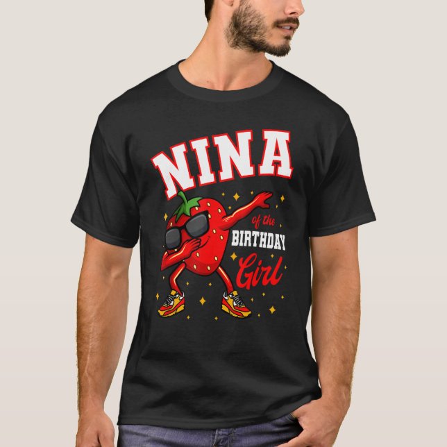 Nina of the Birthday Girl Dabbing Strawberry Bday T-Shirt (Vorderseite)