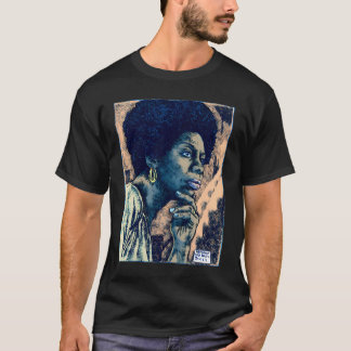 Nina Simone, von Maximiliano Lopez Barrios T-Shirt