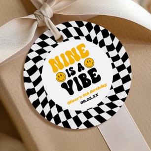Nine Is A Vibe Retro Neunter 9. Geburtstagsparty Geschenkanhänger