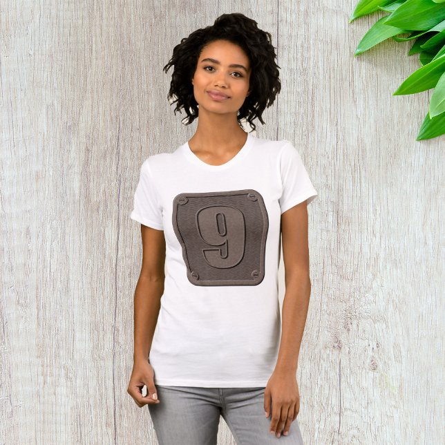 Nine Womens T - Shirt (Von Creator hochgeladen)