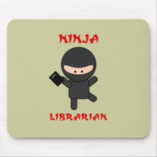 Ninja Bibliothekar mit Buch Mousepad