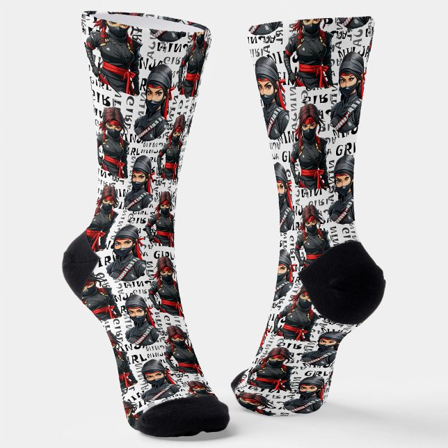 Ninja-Mädchen Anime mit Textmuster-Design Socken (Von Creator hochgeladen)
