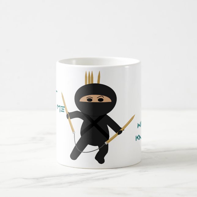 Ninja mit der strickende Nadel-KreisTasse Kaffeetasse (Mittel)