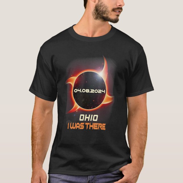 Ninja Shuriken Total Solar Eclipse 2024 Ohio T-Shirt (Vorderseite)