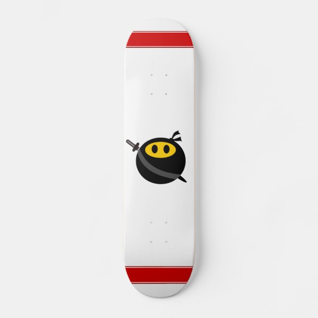Ninja stellen gegenüber skateboard (Vorderseite)