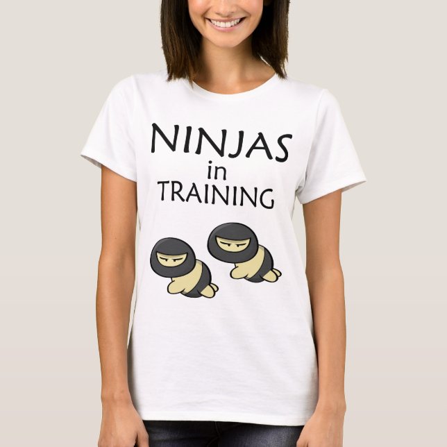 Ninjas in der Ausbildung T-Shirt (Vorderseite)