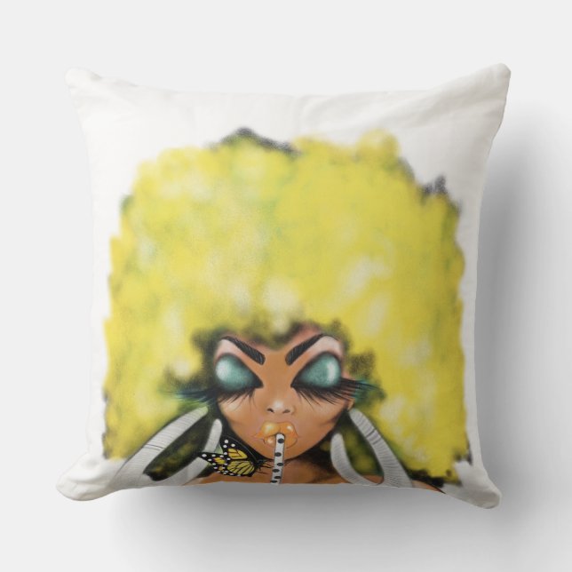 Nippendes Kissen im Freien (Vorderseite)