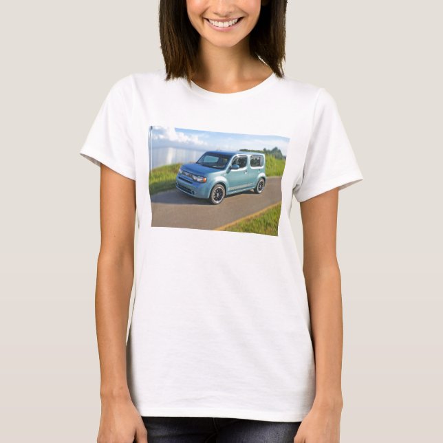 Nissan Cube in der Bucht T-Shirt (Vorderseite)
