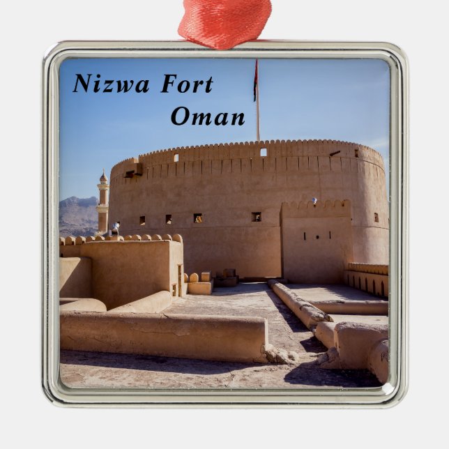 Nizwa Fort in Nizwa, Oman Ornament Aus Metall (Vorne)