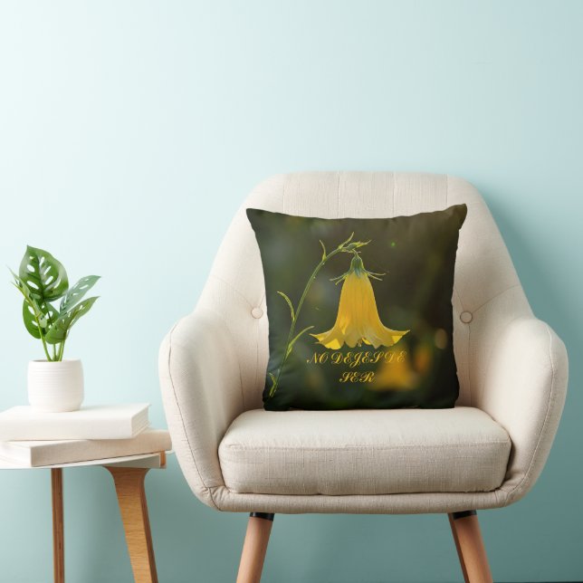No dejes de ser / Yellow Flower Throw Pillow  Kissen (Stuhl )