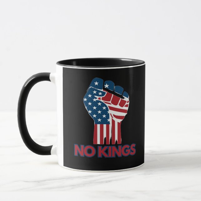 No Kings Anti Classic Retro Style Tasse (Links)