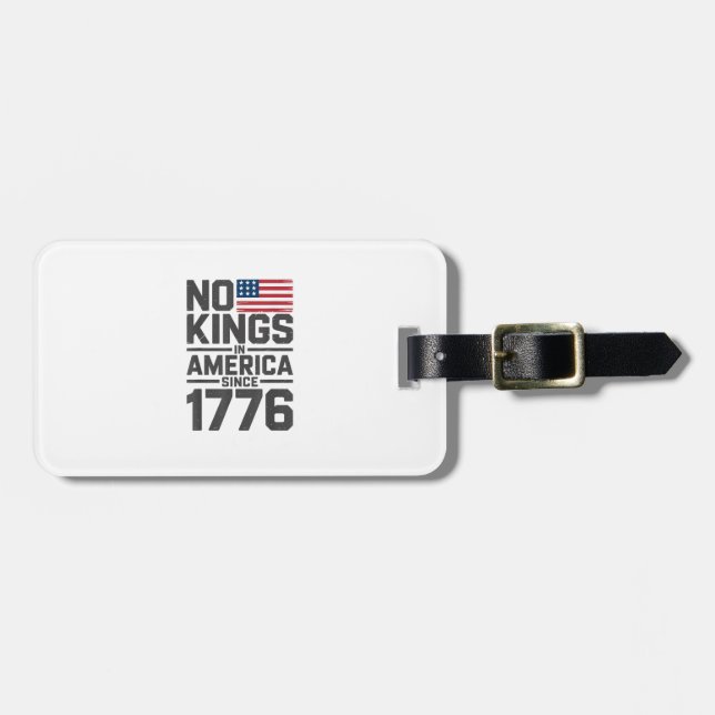 No Kings In America Since 1776 Creative Design Gepäckanhänger (Vorderseite horizontal)
