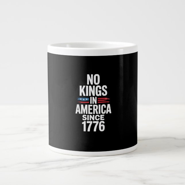 No Kings In America Since 1776 Minimal Clean Jumbo-Tasse (Vorderseite)