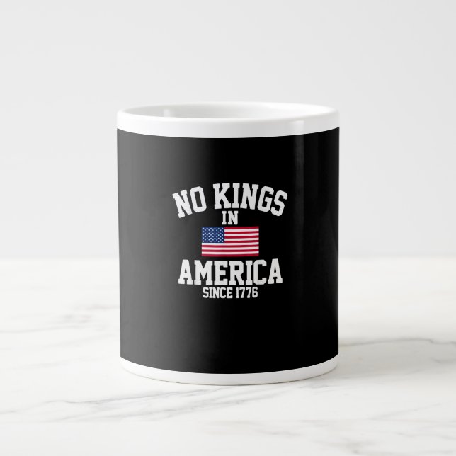 No Kings In America USA Flag Retro Cool Style Jumbo-Tasse (Vorderseite)