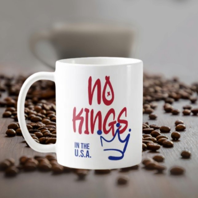No Kings in the U.S.A. Classic Tasse - Red & Blue (Von Creator hochgeladen)