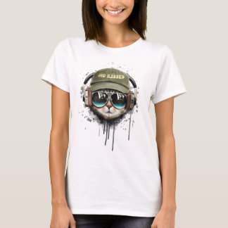 No Kisses, Just Beats: DJ Cat im Mix T-Shirt