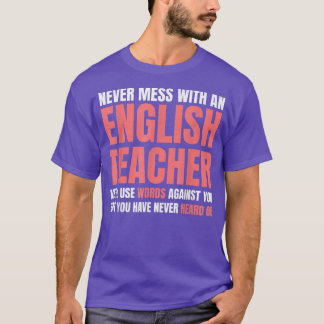 Noch nie mit dem Englischlehrer, dem lustigen Lieb T-Shirt