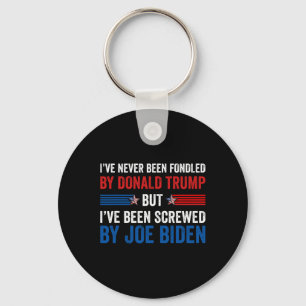 Noch nie von Donald Trump betrogen, aber Joe Biden Schlüsselanhänger