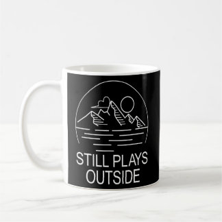 Noch spielt draußen kaffeetasse