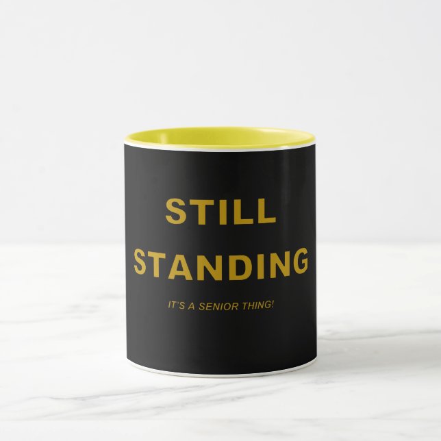 NOCH STEHENDE TASSE (Zentrum)