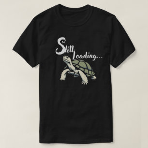Noch wird geladen – Langsames Energie-Design T-Shirt