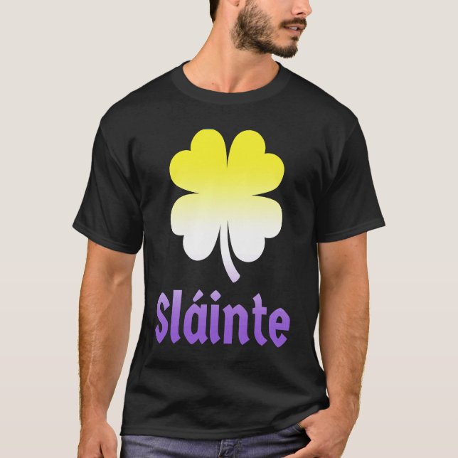Nonbinary St Patrick's Day Shamrock LGBTQ Enby NB  T-Shirt (Vorderseite)