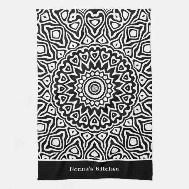 Nonna's Kitchen Black and White Mandala Muster Geschirrtuch (Vertikal)