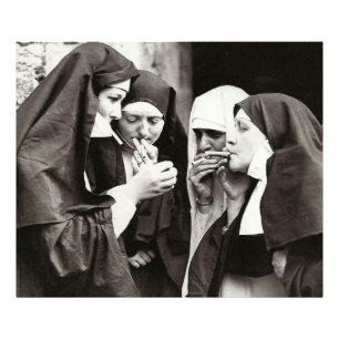 Nonnen rauchen Vintage-Fotografie Fotodruck