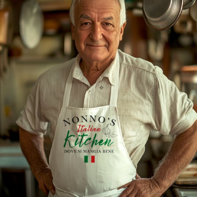 Nonno’s Italian Kitchen Apron - Dove Si Mangia Ben Schürze (White apron with “Nonno’s Italian Kitchen” in red and green script, “Dove si mangia bene” phrase, It)