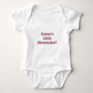 Nonnos kleine Knallkörper! USA 250 Feuerwerk Baby Strampler