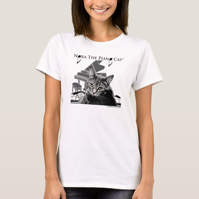 Nora #006 (Licht) T-Shirt (Vorderseite)