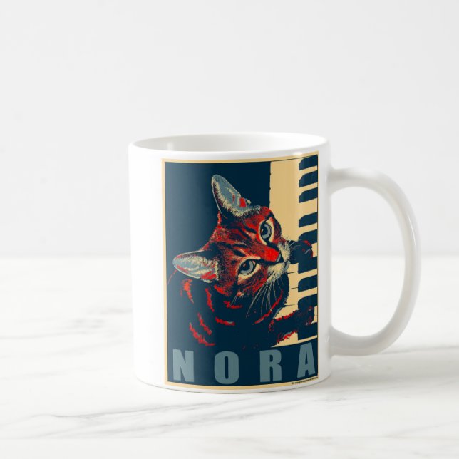 Nora die Klavier-Katze - Posterized Tasse (Rechts)