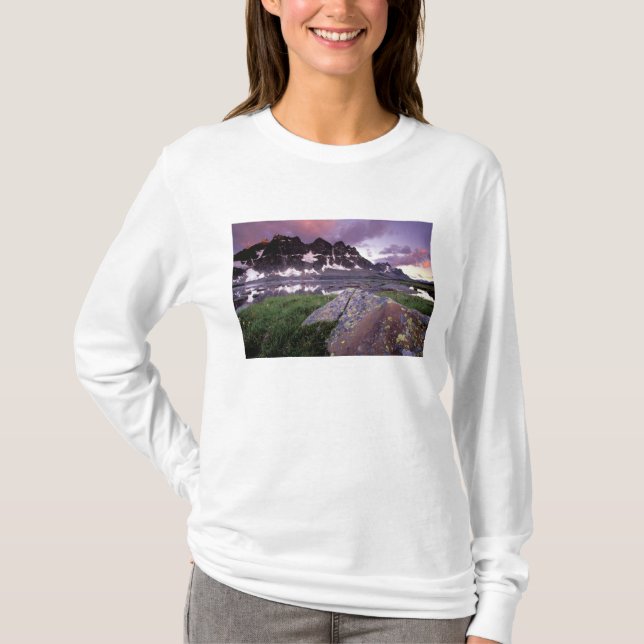 Nordamerika, Kanada, Alberta, Jasper T-Shirt (Vorderseite)