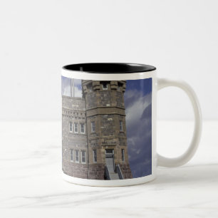 Nordamerika, Kanada, Neufundland, St. John's. Zweifarbige Tasse