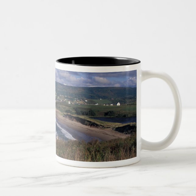 Nordamerika, Kanada, Nova Scotia, Kap Breton, Zweifarbige Tasse (Rechts)
