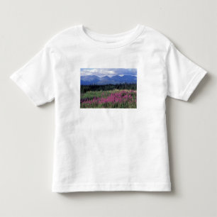 Nordamerika, Kanada, Yukon. Feuerkraut blüht Kleinkind T-shirt