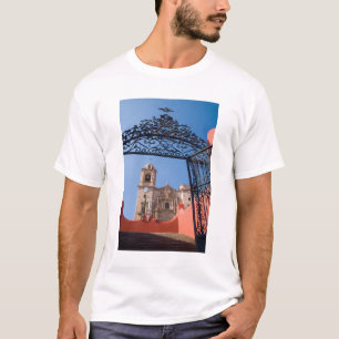 Nordamerika, Mexiko, Bundesstaat Guanajuato. Die T-Shirt