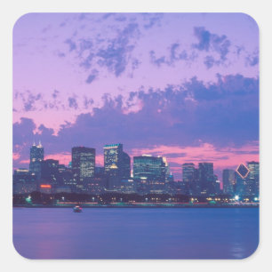 Nordamerika, USA, IL. Chicago Skyline bei Dämmerun Quadratischer Aufkleber
