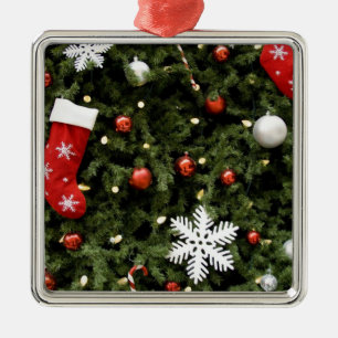 Nordamerika. Weihnachtsdekorationen auf Baum. 2 Silbernes Ornament