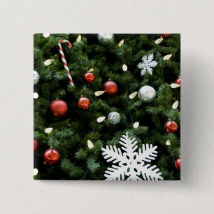 Nordamerika. Weihnachtsdekorationen auf Baum. 4 Button
